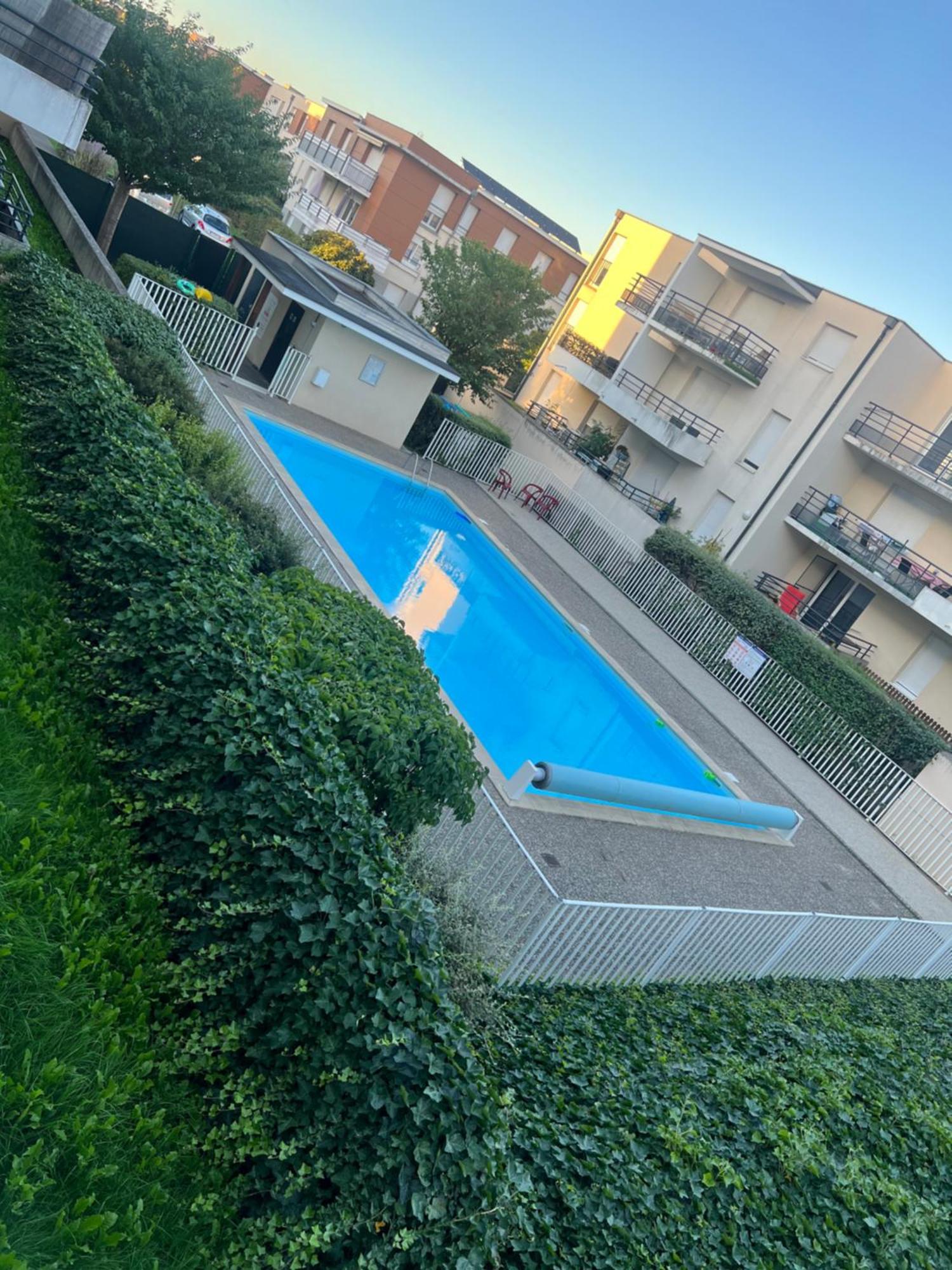 Nid D'Amour Strasbourg Exteriör bild
